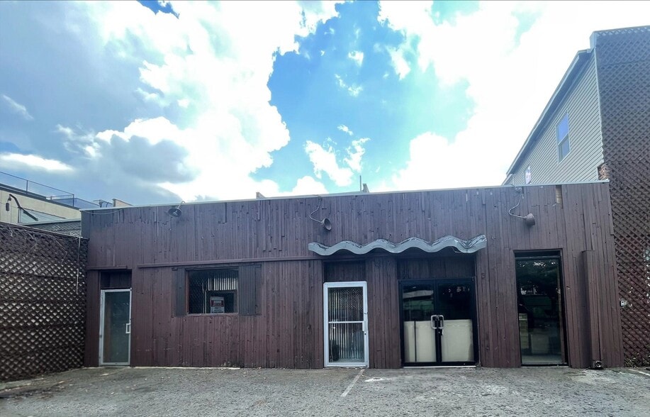 160 University Ave, Newark, NJ for lease - Building Photo - Image 1 of 2