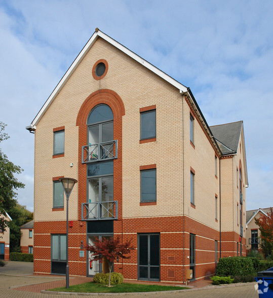 Cowley Mill Rd, Uxbridge for lease - Building Photo - Image 3 of 3