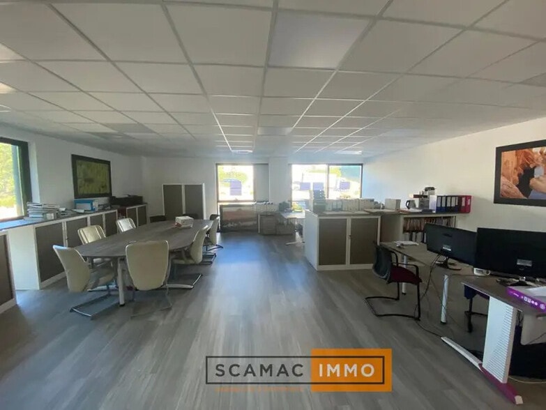 Bureau dans La Ciotat à louer - Photo intérieure - Image 1 de 6