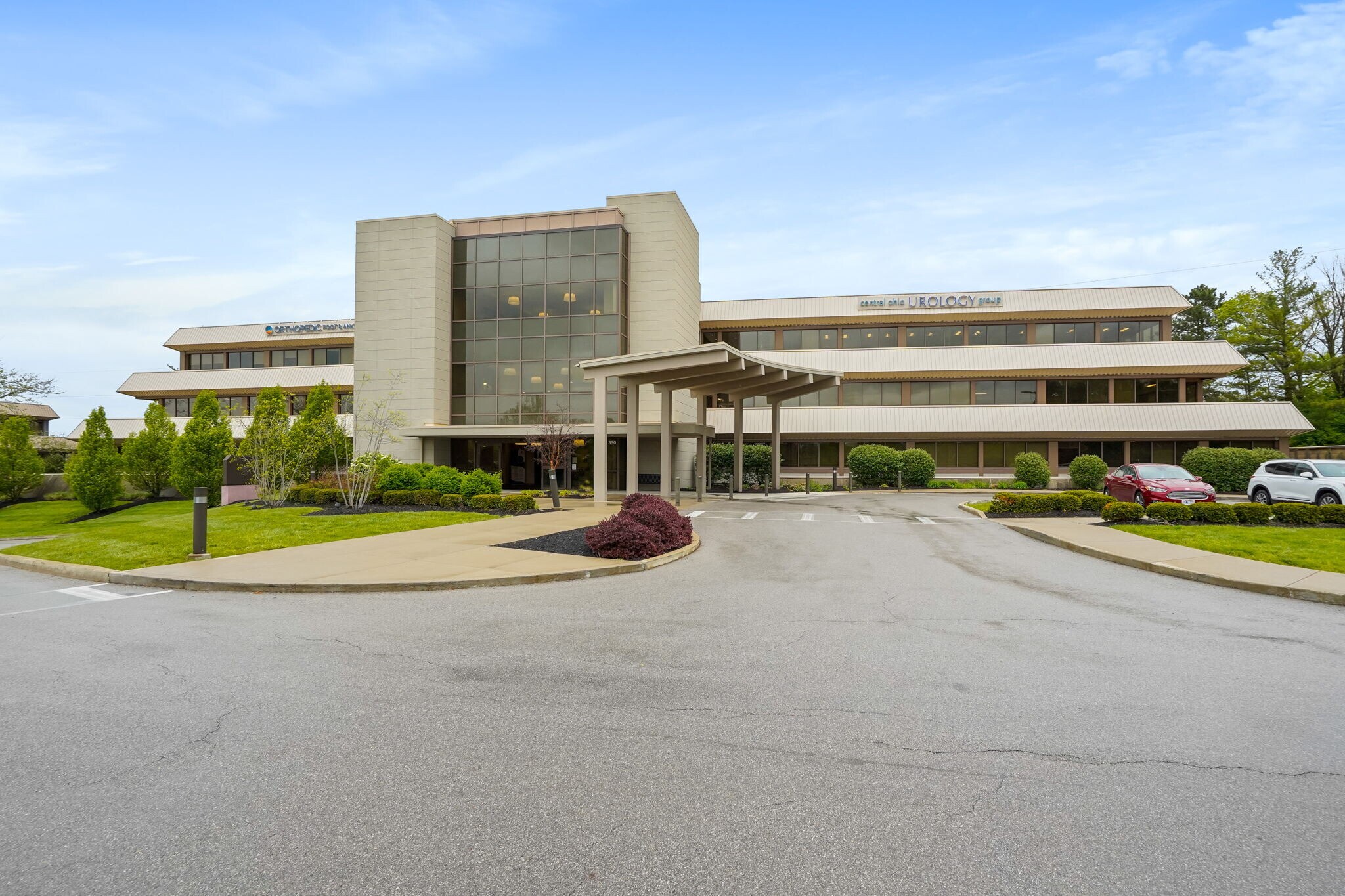 350 W Wilson Bridge Rd, Worthington, OH à louer Photo du bâtiment- Image 1 de 29