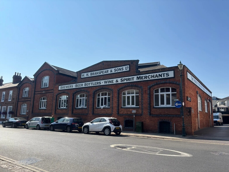 21 Old Brewery Ln, Henley On Thames for lease - Building Photo - Image 1 of 6