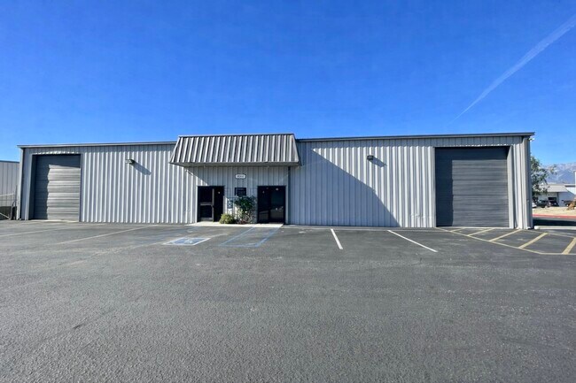 Plus de détails pour 8266 Sultana Ave, Fontana, CA - Industriel à vendre