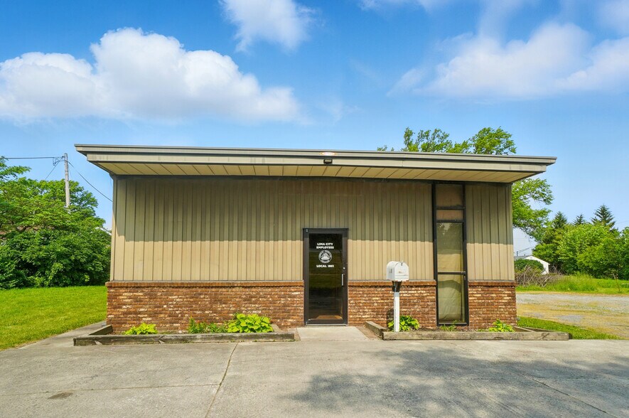 1007 N Center St, Lima, OH à vendre - Photo du bâtiment - Image 2 de 22