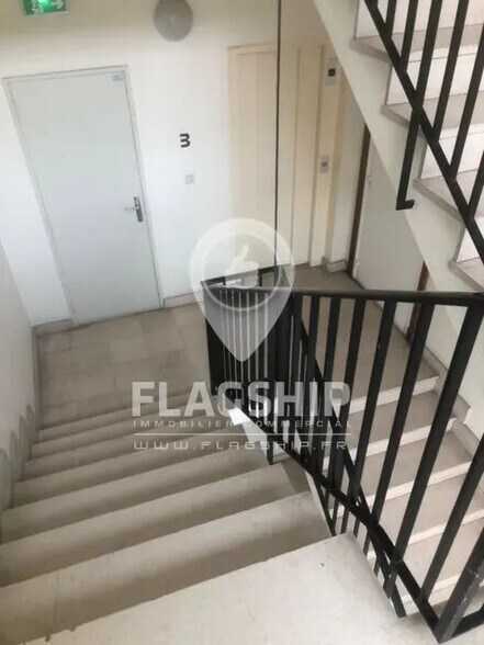 Bureau dans Boulogne-Billancourt à louer - Photo du bâtiment - Image 1 de 6