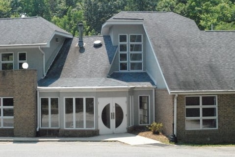 220-N Solomons Island Rd, Prince Frederick, MD for lease Primary Photo- Image 1 of 2