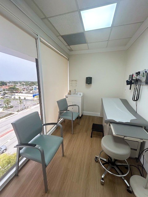 900 W 49th St, Hialeah, FL 33012 - Unit 448 -  - Interior Photo - Image 2 of 8