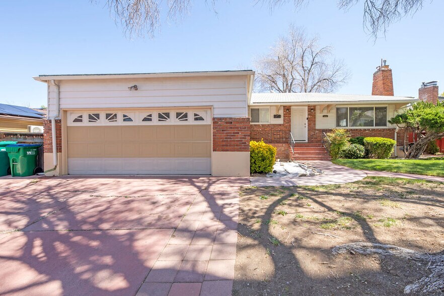 998 Bowman Dr, Reno, NV for sale - Primary Photo - Image 1 of 1