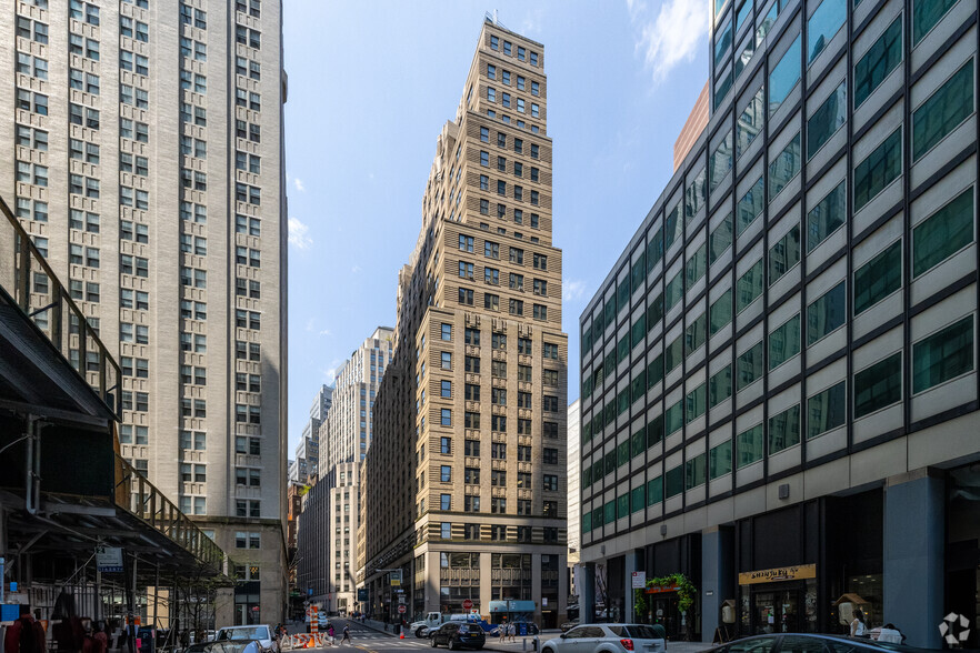 111 John St, New York, NY for lease - Building Photo - Image 1 of 7