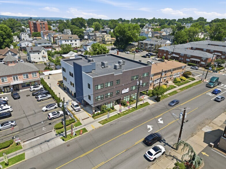 315-321 Crooks ave, Paterson, NJ à vendre - Photo du bâtiment - Image 2 de 11