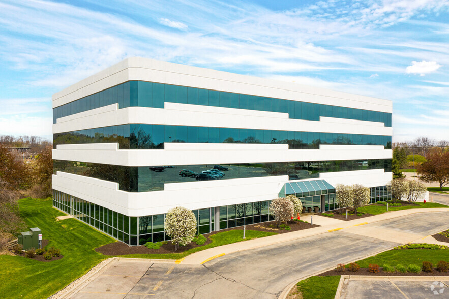 440 Science Dr, Madison, WI for lease - Building Photo - Image 1 of 18