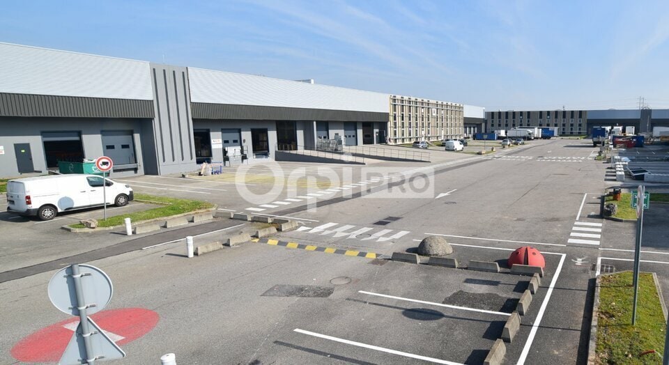 Flex in Corbas for lease - Building Photo - Image 3 of 3