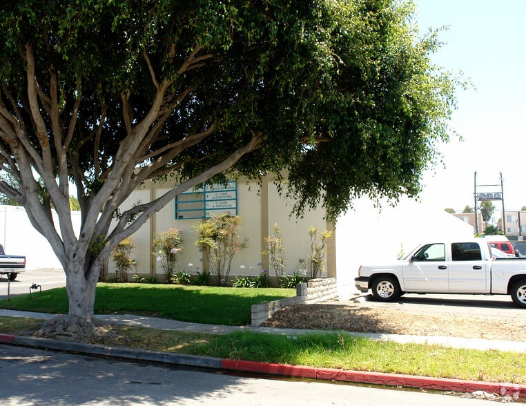 1253 Logan Ave, Costa Mesa, CA for lease - Building Photo - Image 3 of 4