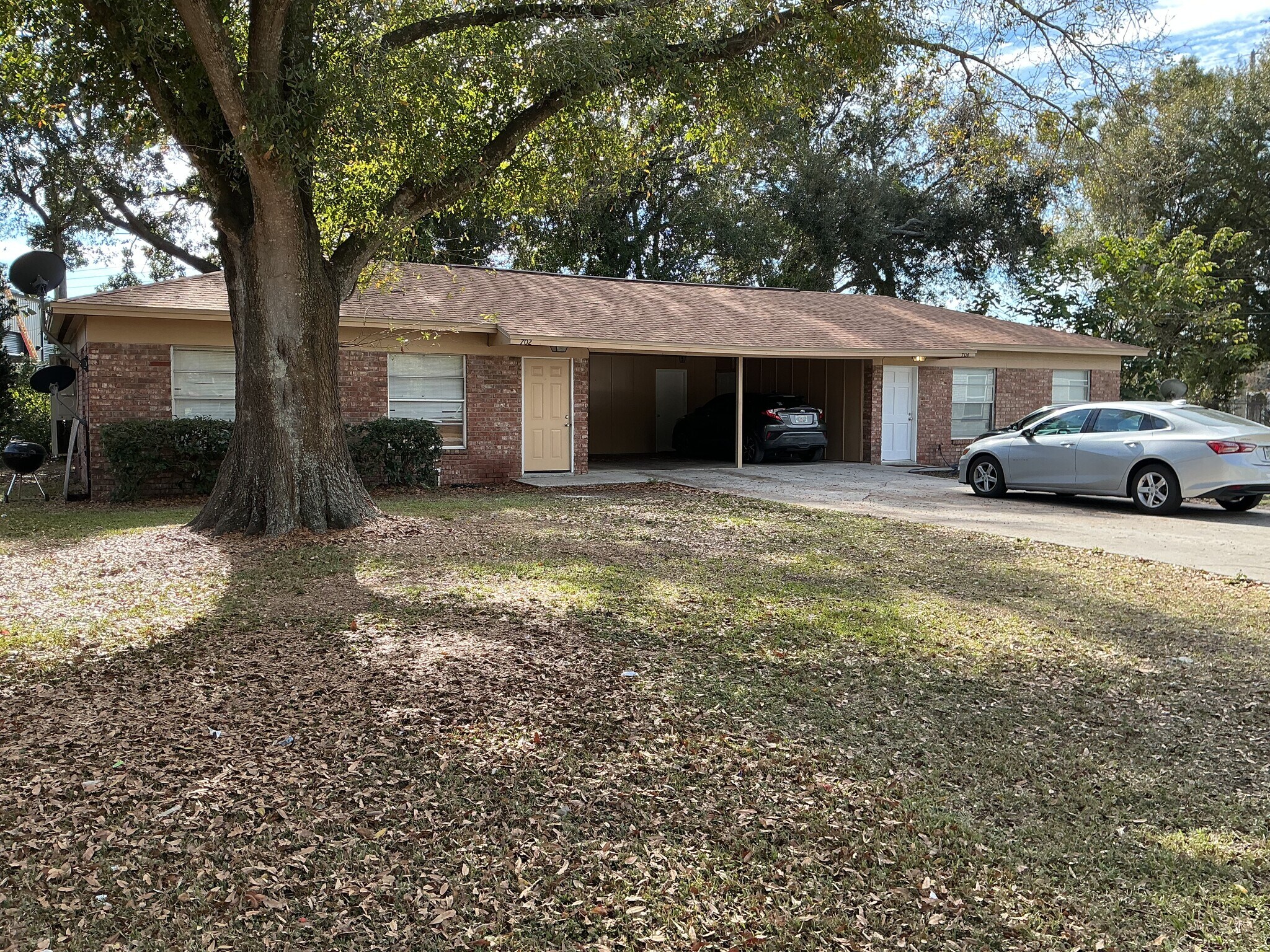 Lakeland Investment Portfolio - 14 Doors portefeuille de 5 propriétés à vendre sur LoopNet.ca Photo principale- Image 1 de 9