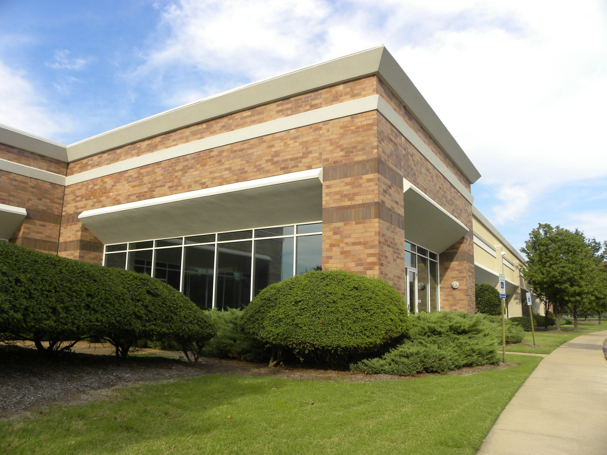 1910 Nonconnah Blvd, Memphis, TN for lease Building Photo- Image 1 of 9