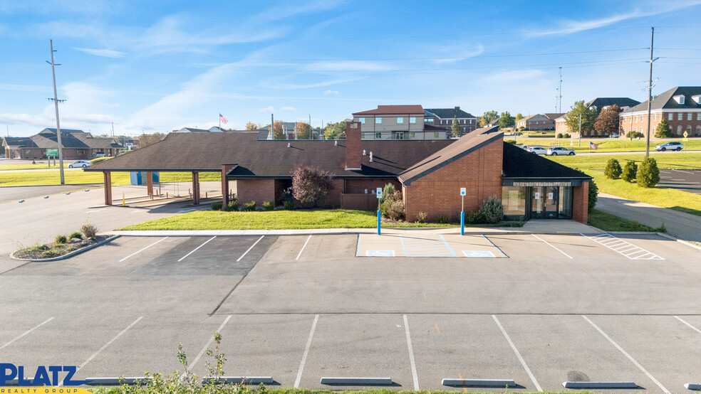 3667 Starrs Centre Dr, Canfield, OH for lease - Building Photo - Image 1 of 21