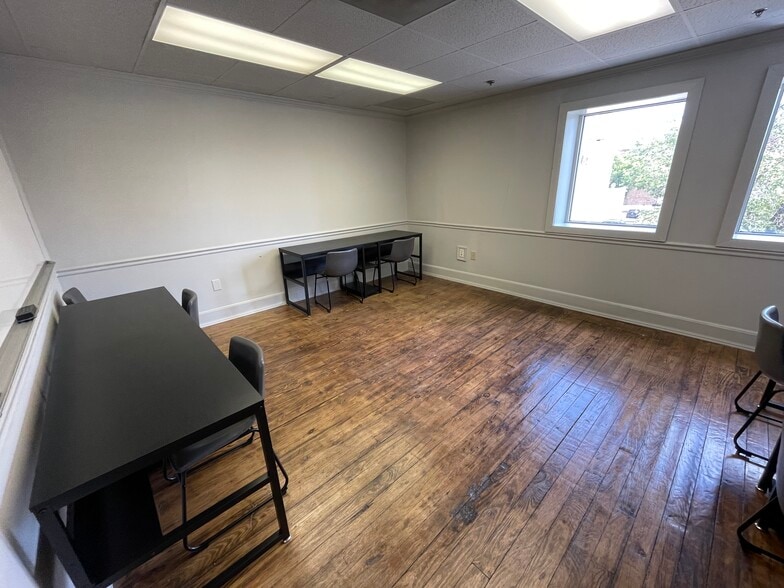 200 N Main St, Greenville, SC for lease - Building Photo - Image 2 of 23