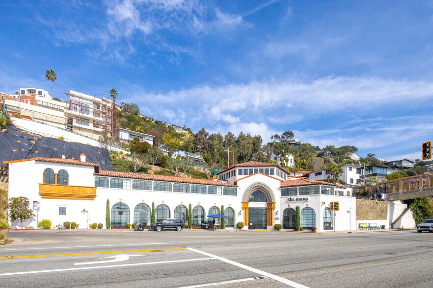 17575 Pacific Coast Hwy, Pacific Palisades, CA à louer - Photo du bâtiment - Image 3 de 11