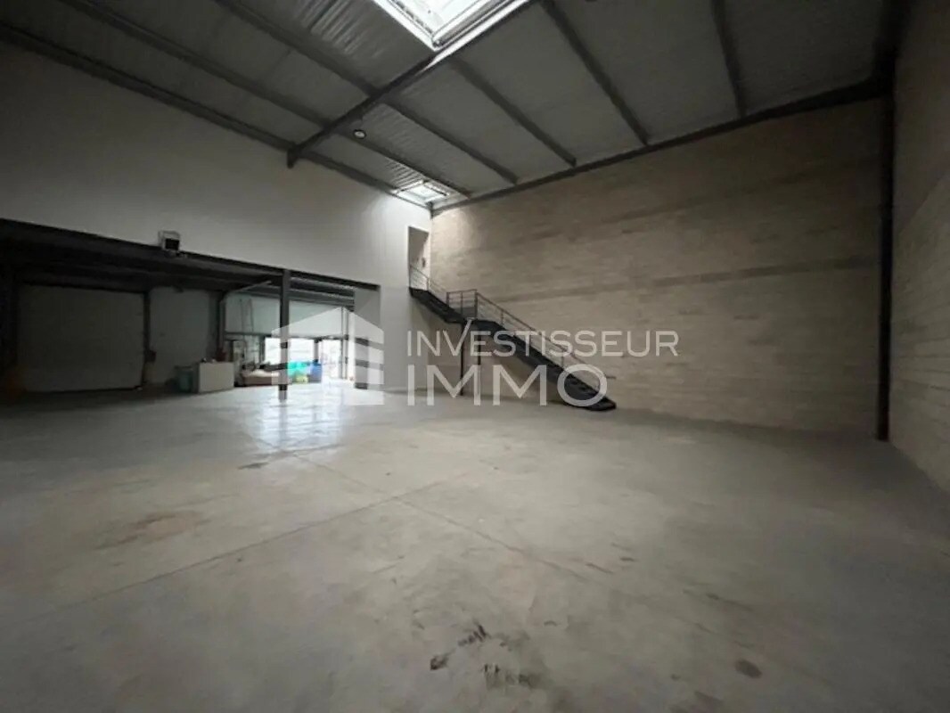 Flex in Aulnay-sous-Bois for lease Interior Photo- Image 1 of 9