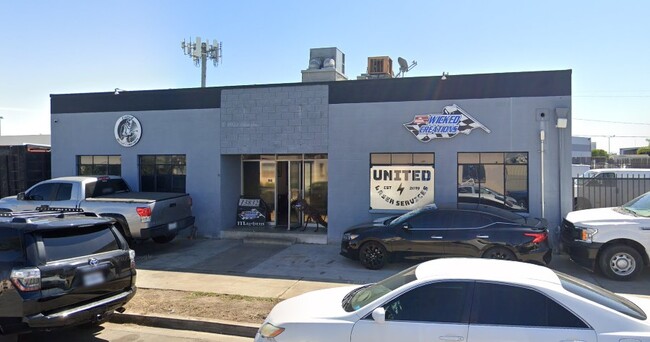 Plus de détails pour 13832 West St, Garden Grove, CA - Industriel à vendre