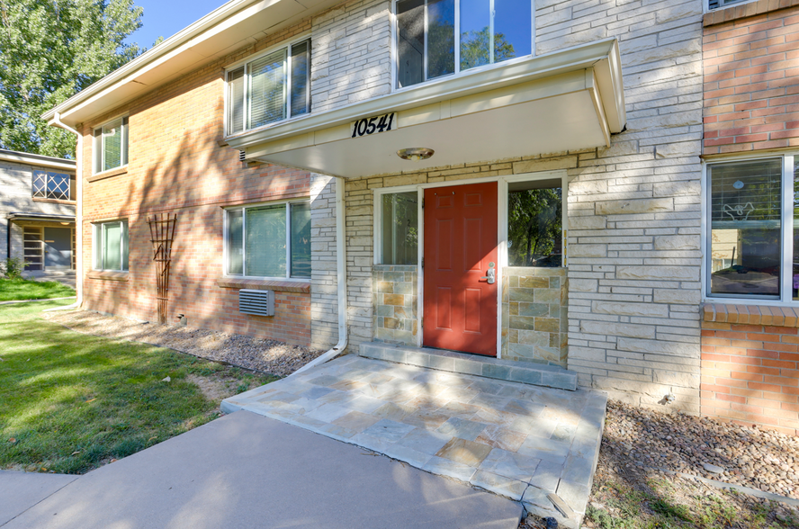 10541 W 7th Pl, Lakewood, CO à vendre - Photo du b timent - Image 2 de 12