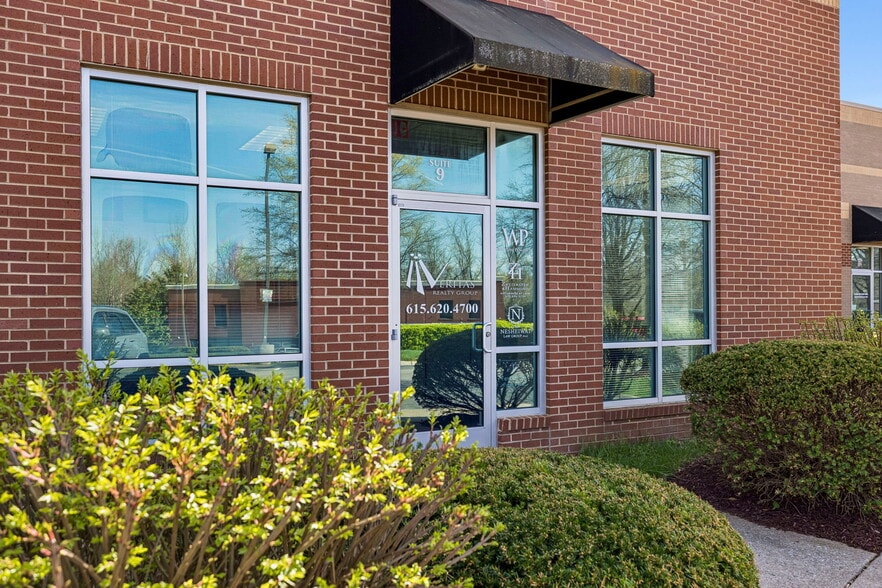 8115 Isabella Ln, Brentwood, TN for sale - Building Photo - Image 3 of 25