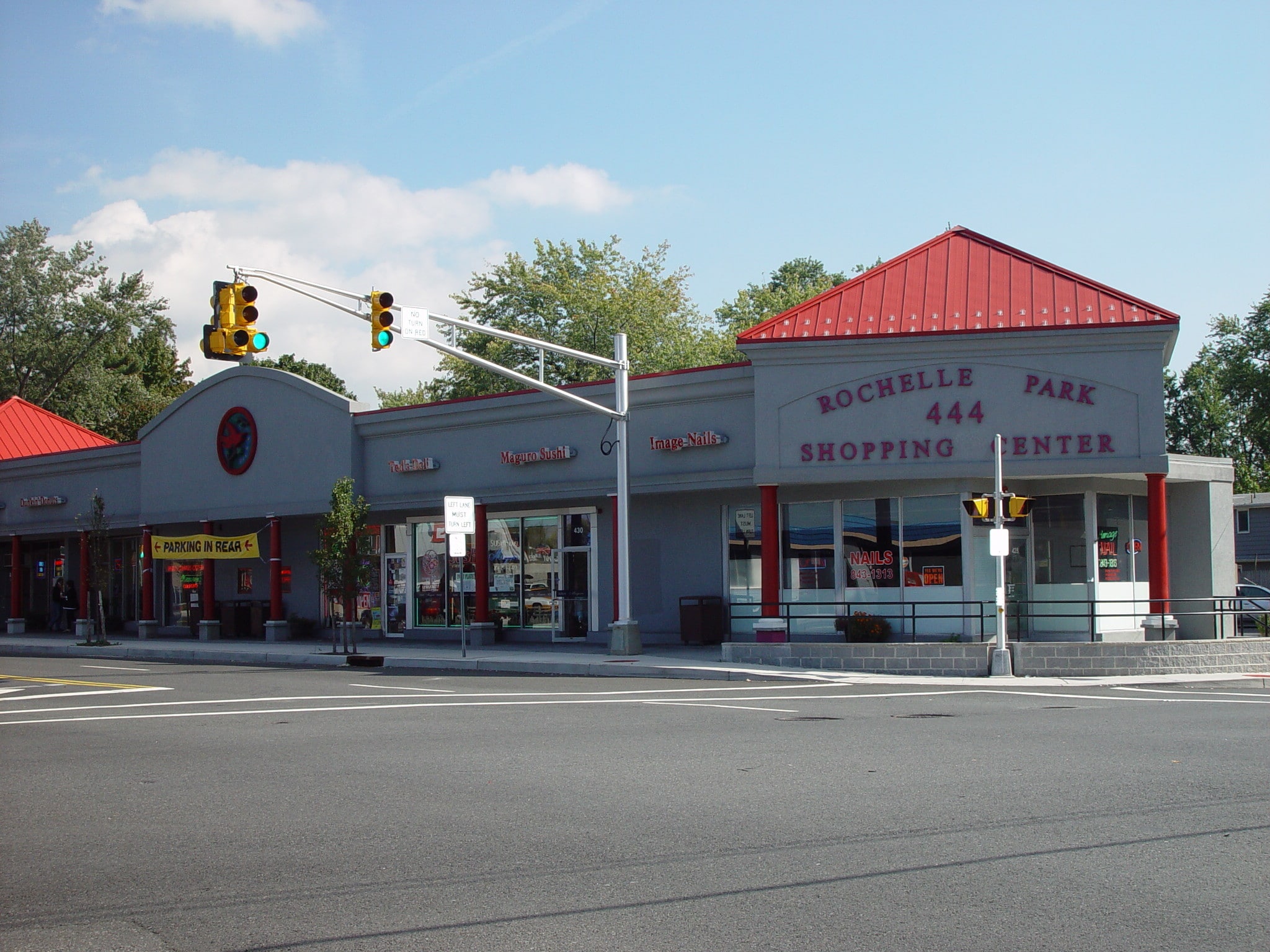 440 Rochelle Ave, Rochelle Park, NJ for lease Primary Photo- Image 1 of 7