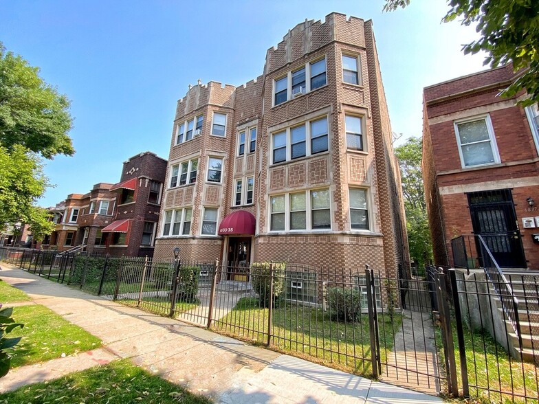 6833 S Indiana Ave, Chicago, IL à vendre - Photo principale - Image 1 de 1