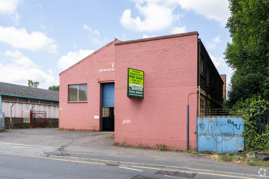 Crown Quay Ln, Sittingbourne for sale - Building Photo - Image 2 of 2