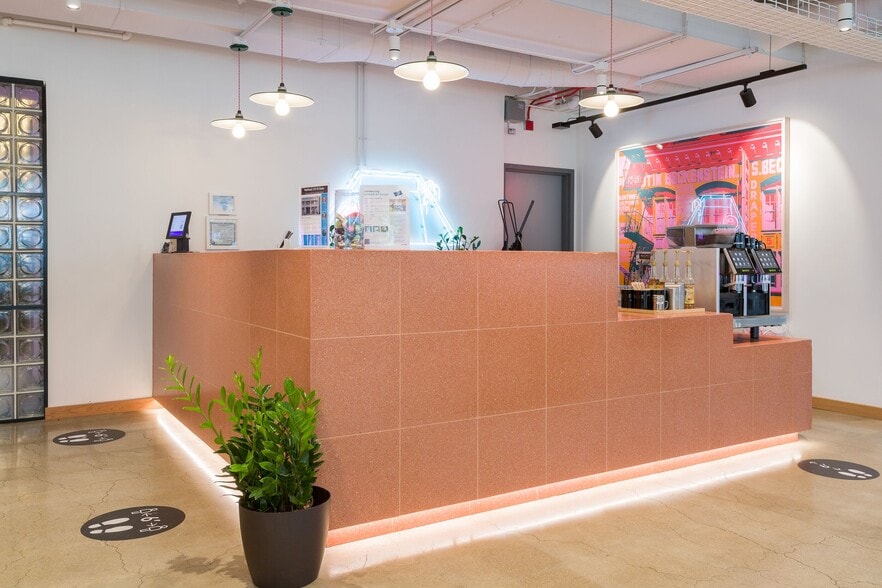 515 N State St, Chicago, IL for lease - Interior Photo - Image 2 of 14