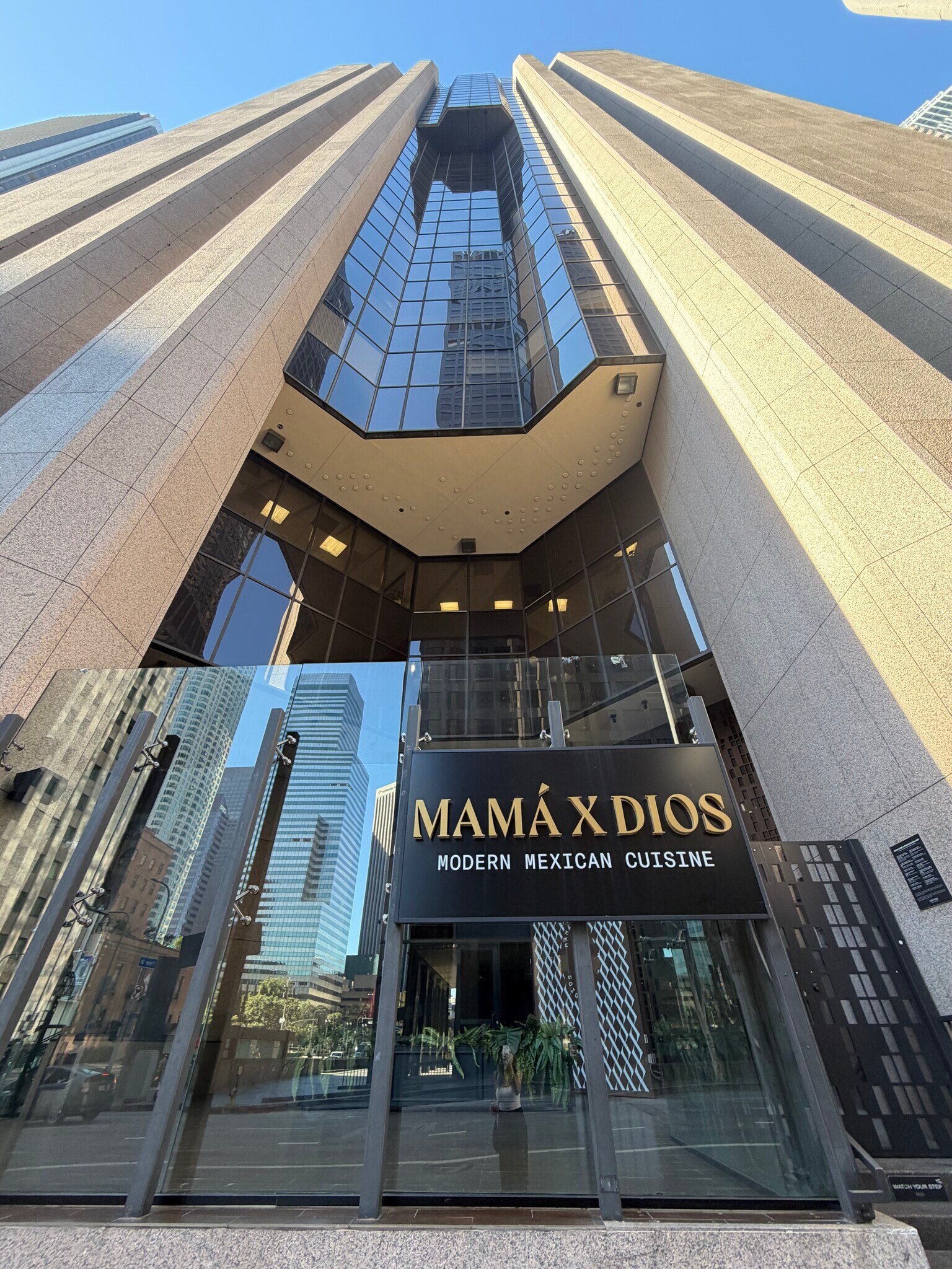 800 W 6th St, Los Angeles, CA for lease Primary Photo- Image 1 of 34