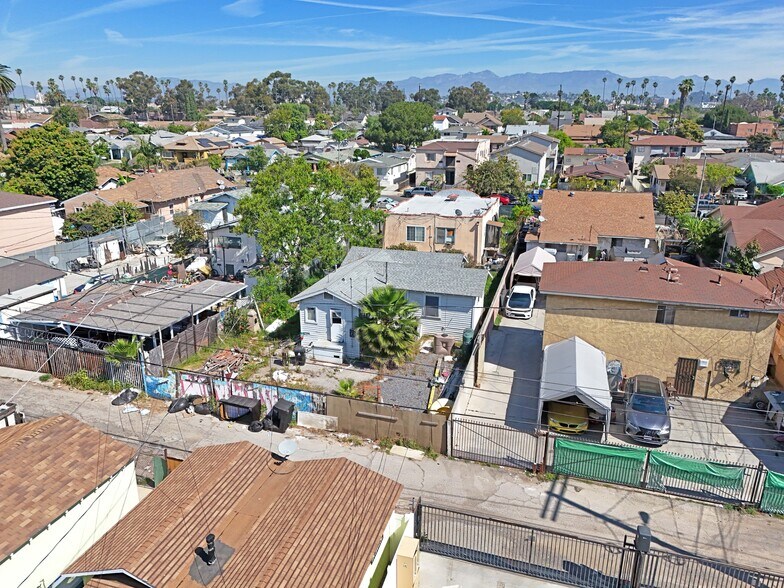 3548 Sabina St, Los Angeles, CA à vendre - Photo du bâtiment - Image 3 de 6