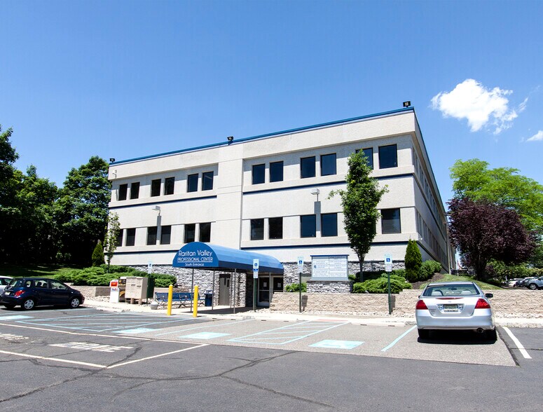 575 State Route 28, Raritan, NJ à louer - Photo du bâtiment - Image 3 de 23