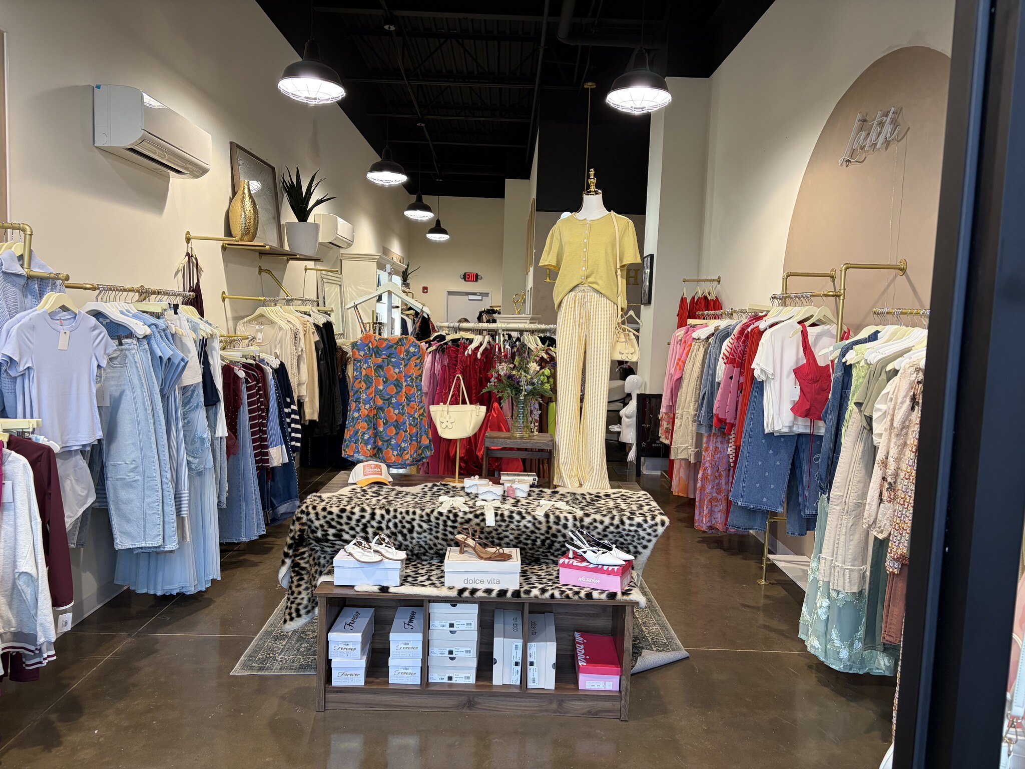3345 University Ave, Morgantown, WV for lease Interior Photo- Image 1 of 7
