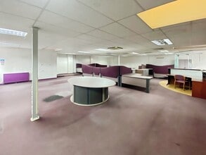 61-73 Loverock Rd, Reading à louer Photo du bâtiment- Image 2 de 11