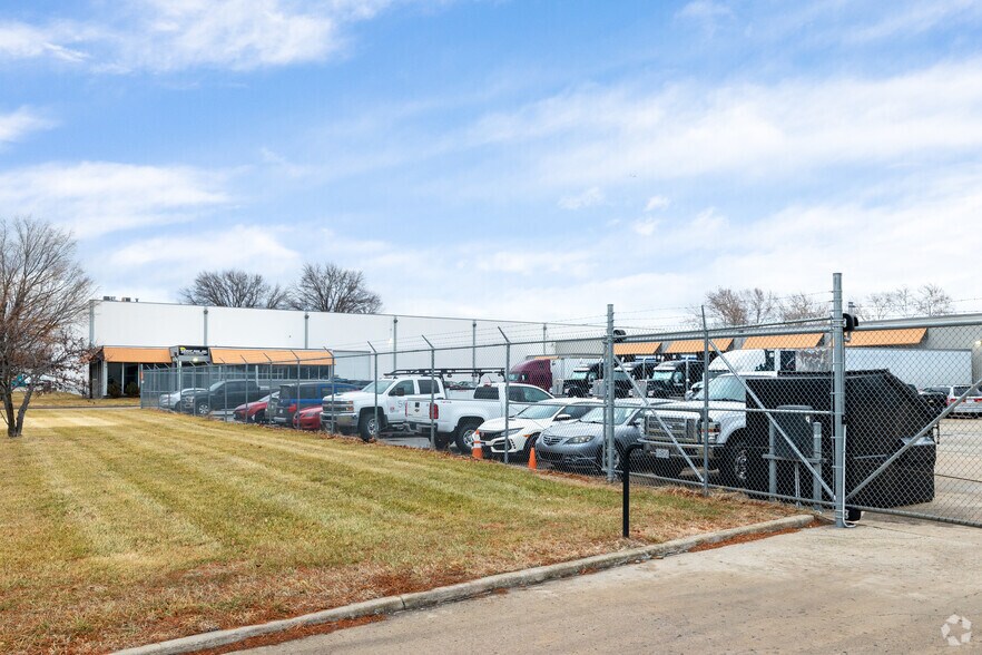 1445 Taney St, North Kansas City, MO à louer - Photo du bâtiment - Image 3 de 10
