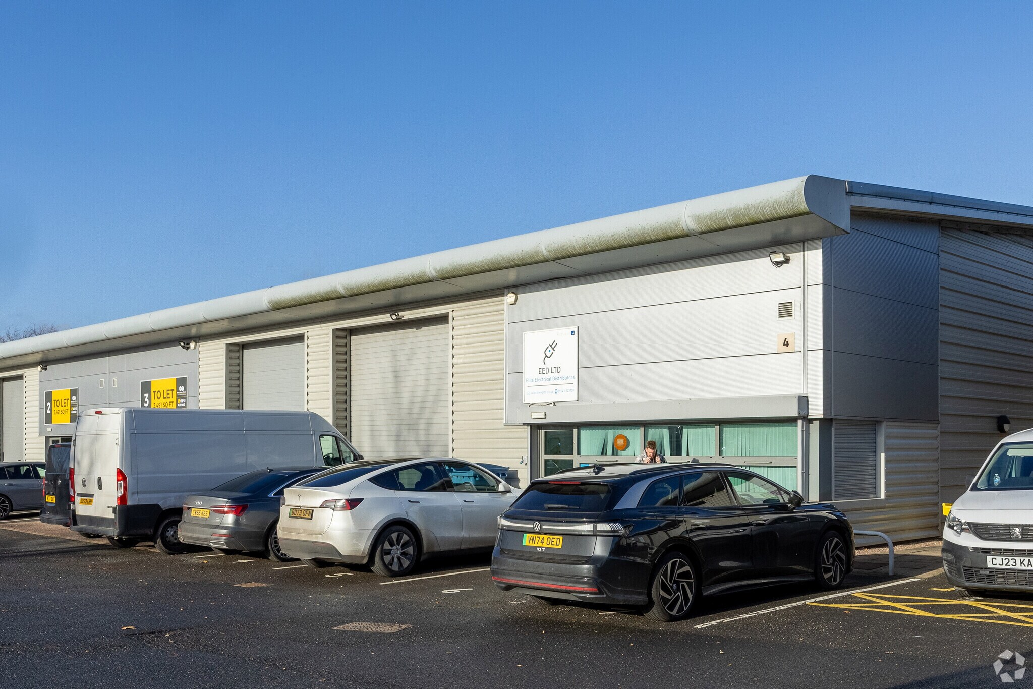 4 Keys Park Rd, Hednesford à louer Photo principale- Image 1 de 3