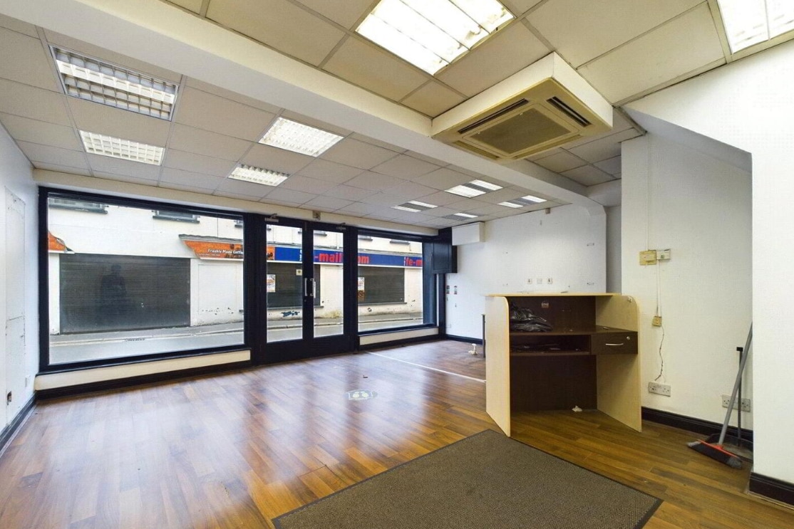 27 Mill St, Newry à louer Photo intérieure- Image 1 de 4