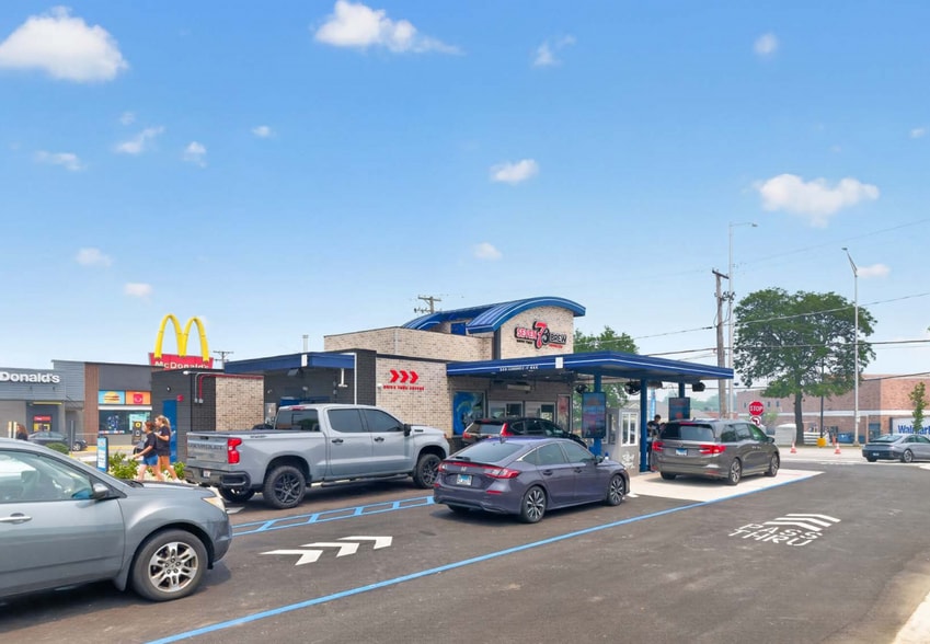 1570 N Rand Rd, Palatine, IL for sale - Building Photo - Image 2 of 5
