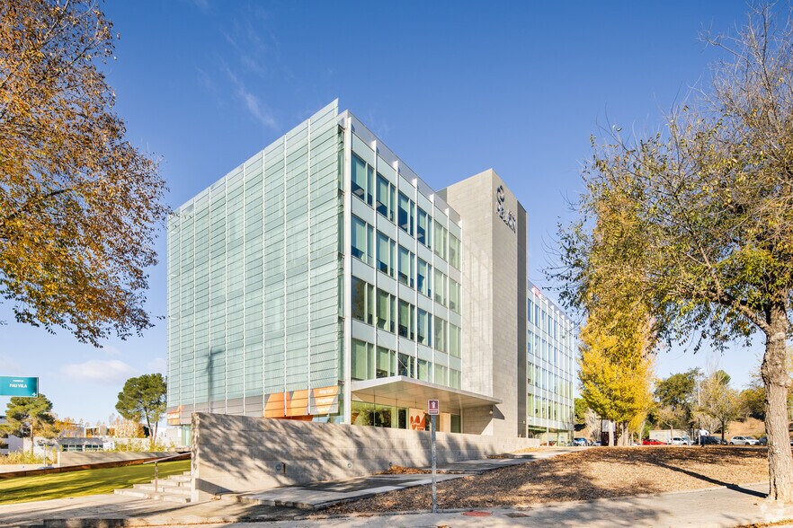 Office in Sant Cugat del Vallès, Barcelona for lease - Primary Photo - Image 1 of 5