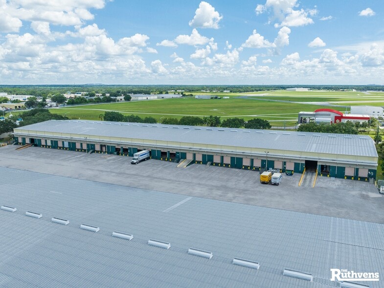 3115 Drane Field Rd, Lakeland, FL for lease - Building Photo - Image 2 of 3