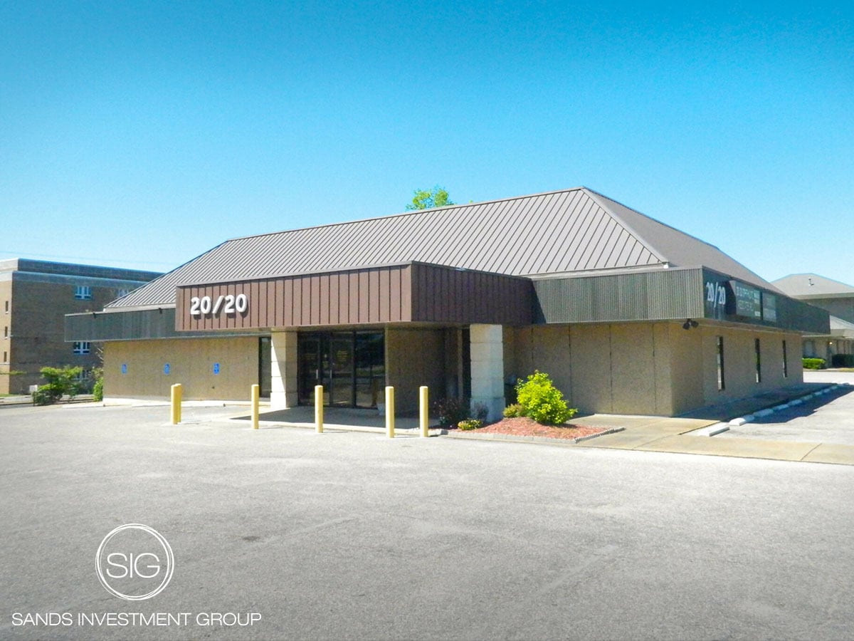 2020 Normandie Dr, Montgomery, AL for sale Primary Photo- Image 1 of 4