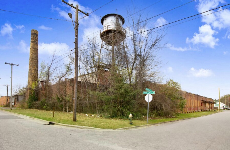 611 Goldsboro St S, Wilson, NC à vendre - Photo du bâtiment - Image 3 de 10