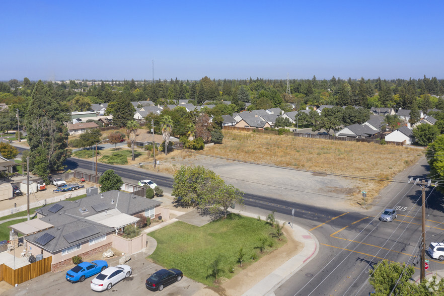 2531 W Rumble Rd, Modesto, CA for sale - Primary Photo - Image 1 of 1