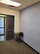 10 Strecker Rd, Ellisville, MO à louer Photo intérieure- Image 2 de 2