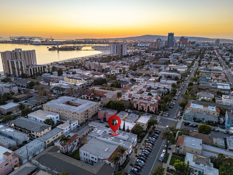 1820 E 2nd St, Long Beach, CA à vendre - Photo du bâtiment - Image 3 de 15