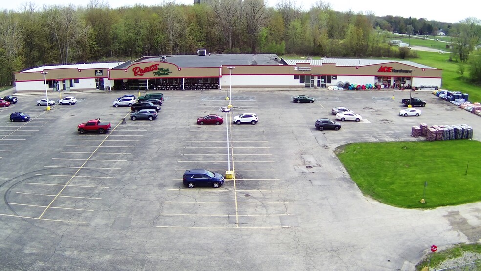 130 Hemlock Plaza Dr, Hemlock, MI for lease - Building Photo - Image 3 of 6