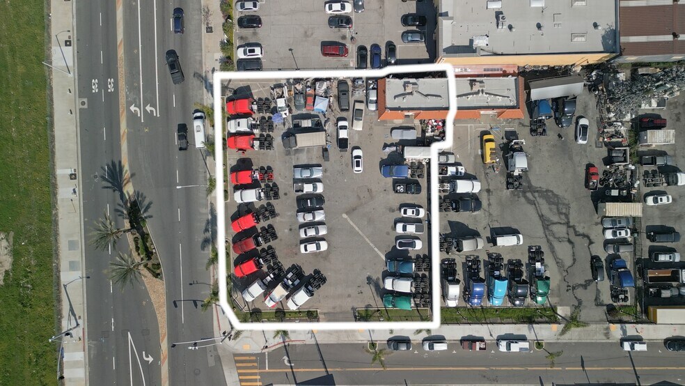 10000 Atlantic Ave, South Gate, CA à vendre - Photo du bâtiment - Image 2 de 12