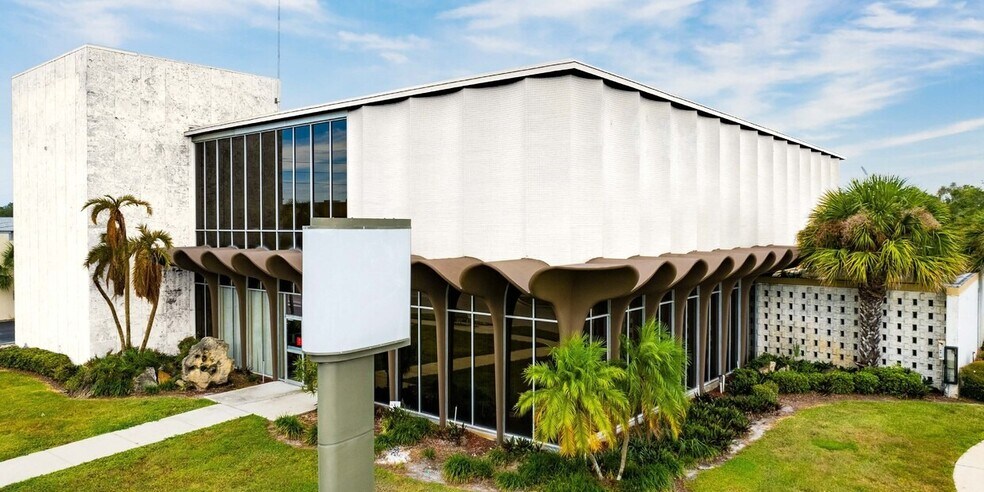 1180 Jasper St, Largo, FL à louer - Photo du bâtiment - Image 2 de 3