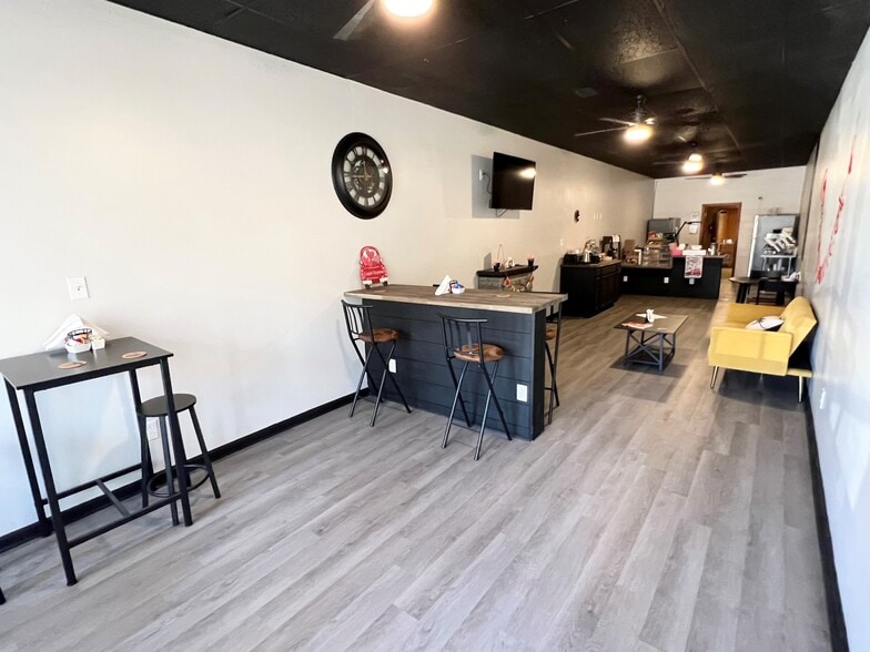 129 N Main St, Ripley, TN for sale - Interior Photo - Image 2 of 3