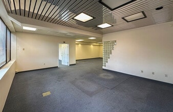 352 Belmont St, Worcester, MA for lease Interior Photo- Image 2 of 7
